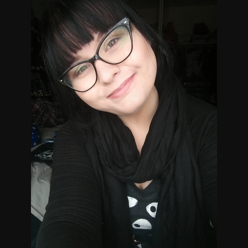 Meet your Posher, Lariisa